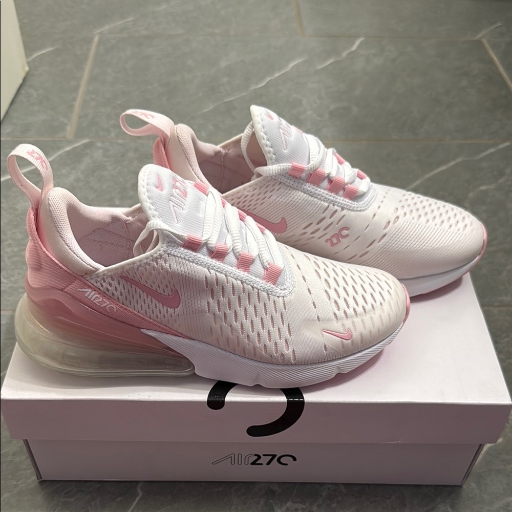 Nike Air Max 270 Women's Pink Sneakers